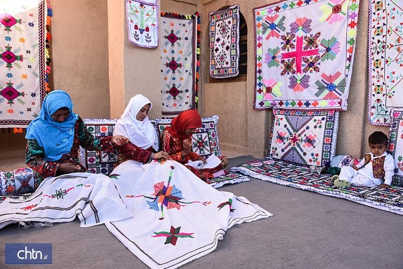فعالیت 2هزار هنرمند صنایع دستی در شهرستان درمیان