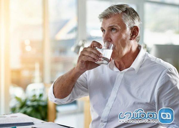 با بالا رفتن سن، این نوشیدنی را بیشتر بخورید